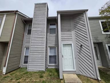 Main picture of 308 Falling Ln