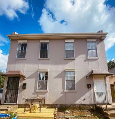 Main picture of 4600 Laurel St