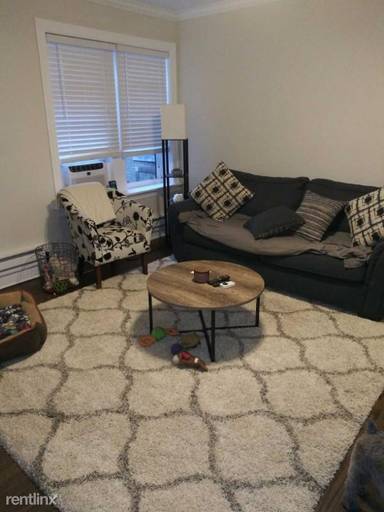 Main picture of 4216-4226 N Clark St