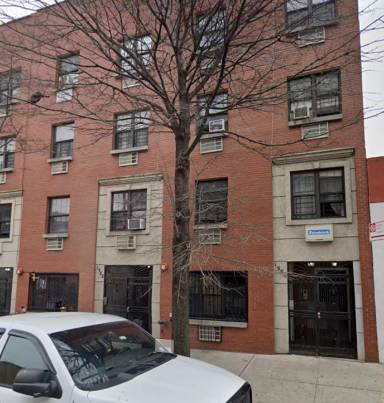 Main picture of 1980 Marmion Ave