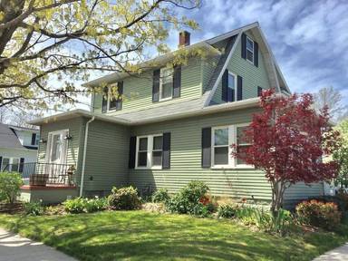 Main picture of 1402 W 31st St