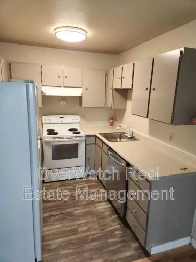Main picture of 8630 Molanary Dr