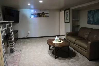 Main picture of 4851 River Rd