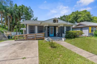 Main picture of 109 W Adalee St