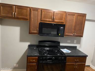 Main picture of 1147 E 72nd St