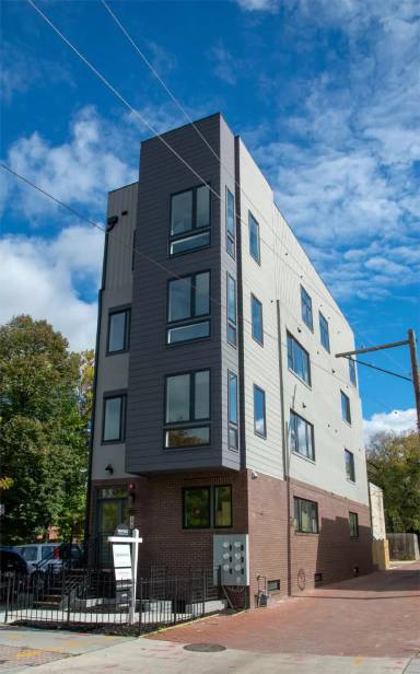 Main picture of 4121 9th St NW