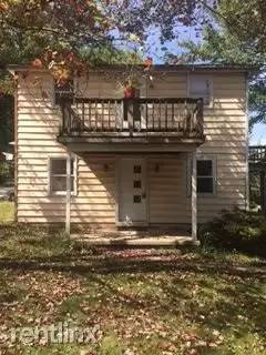 Main picture of 2 Albert Ln