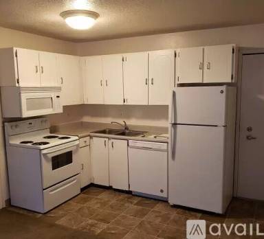 Main picture of 10 S Porter St