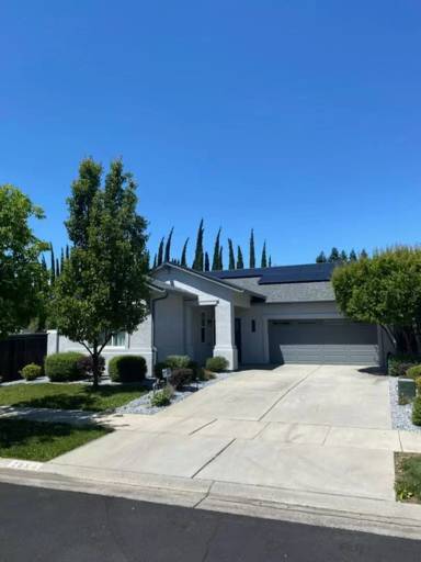 Main picture of 2554 Valhalla Pl