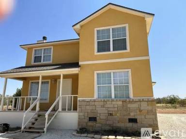 Main picture of 581 Iberis Rd S
