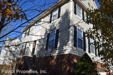 Main picture of 2548 James Maury Dr