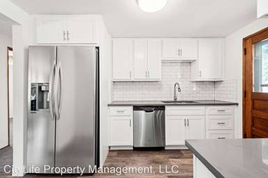 Main picture of 404 Macbeth Dr