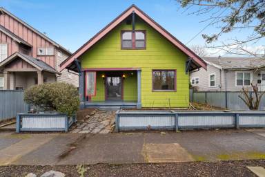 Main picture of 4036 SE 63rd Ave