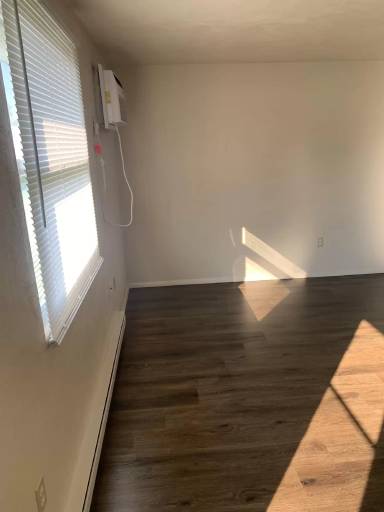 Main picture of Country Squire Apartments