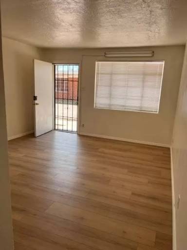 Main picture of 512 Cardenas Dr SE