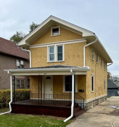Main picture of 1833 Hutchins Ave