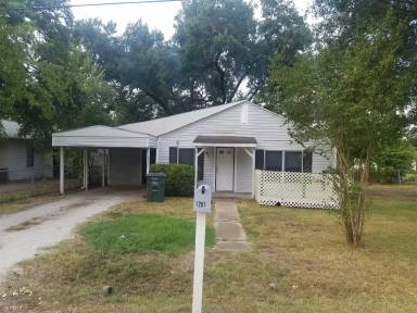 Main picture of 1201 Batts St
