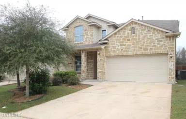 Main picture of 240 Oak Creek Way