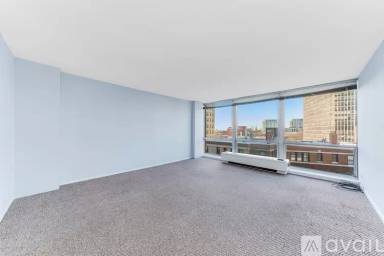 Main picture of 2400 Lakeview Condo