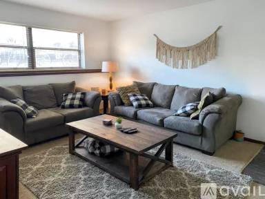 Main picture of 1214 Vattier St