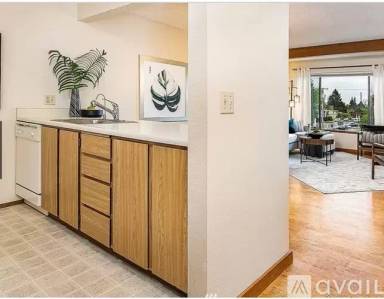 Main picture of Lakeside North Condominiums