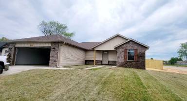 Main picture of 315 E Rosalie