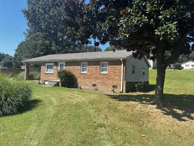 Main picture of 451 Mill St