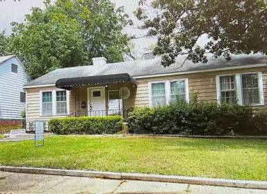 Main picture of 112 E Wilkinson St