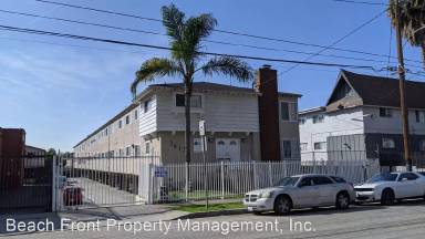 Main picture of 3612 W 102nd St