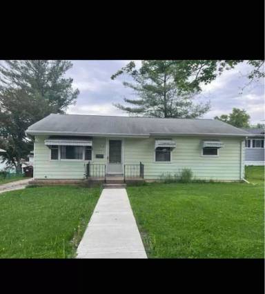 Main picture of 989 Monroe Dr