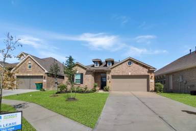Main picture of 8407 Pecan Crest Dr
