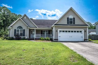 Main picture of 307 Croatan Woods Dr