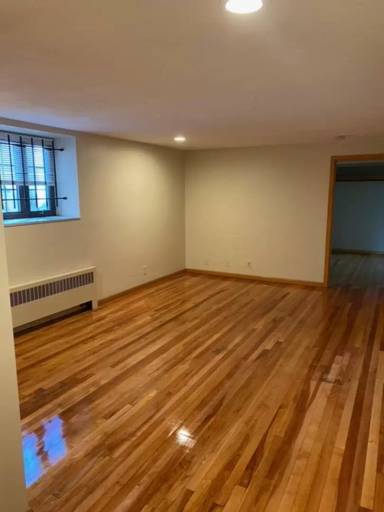 Main picture of 21 Fruit St