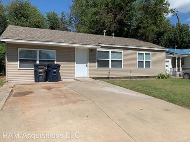 Main picture of 904 Buck Dr