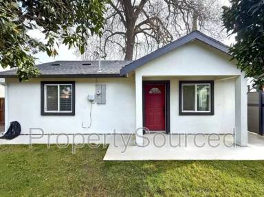 Main picture of 805 W Yosemite Ave