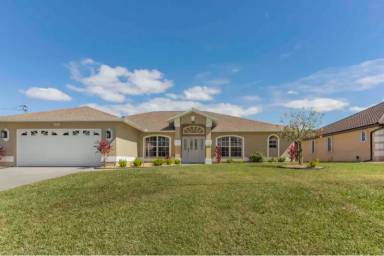 Main picture of 4207 SW 13th Ave