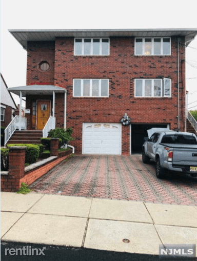 Main picture of 11 8th St