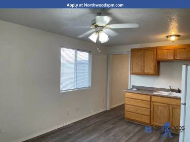 Main picture of 2387 Howard Ave