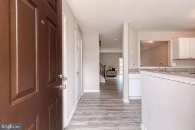 Main picture of 3 Greenshire Ln