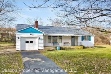 Main picture of 320 Quay Ave