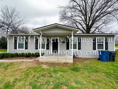 Main picture of 1020 N Beaton St