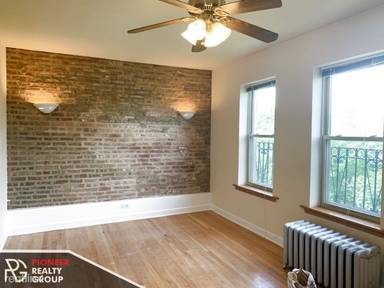 Main picture of 4235 N Paulina St