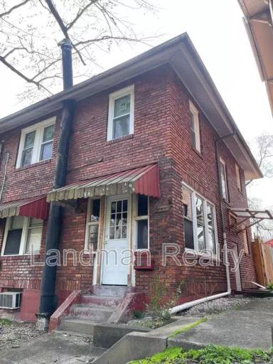 Main picture of 217 Connecticut Ave