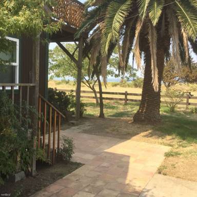 Main picture of 108 Berrellesa St