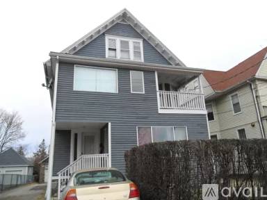 Main picture of 1796 North Ave