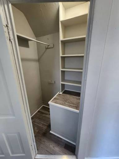 Main picture of 3209 W 46th St