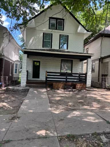 Main picture of 527 Cypress Ave