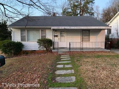 Main picture of 410 W Ray Ave
