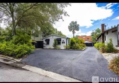 Main picture of 3206 W San Juan St