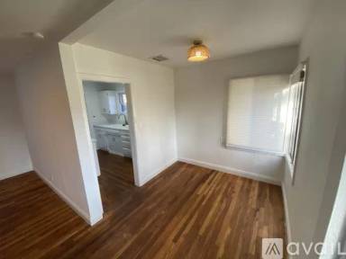 Main picture of 1302 W Roosevelt St